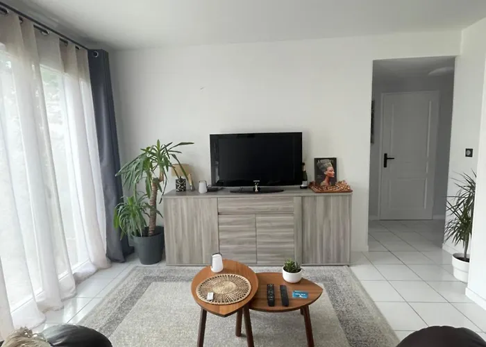 De Luca アパート *